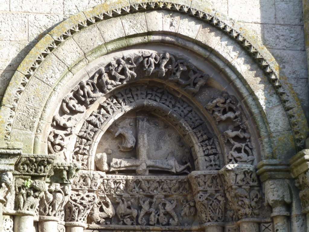 Portail de l'Eglise St Pierre